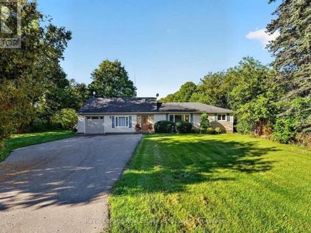 House for sale in Ontario