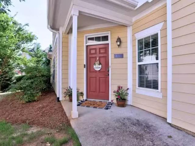 Condo for sale in Kennesaw