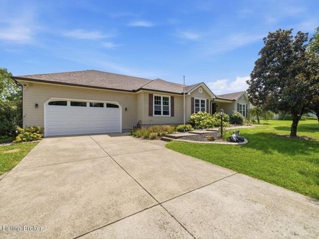 House for sale in Shepherdsville, Kentucky