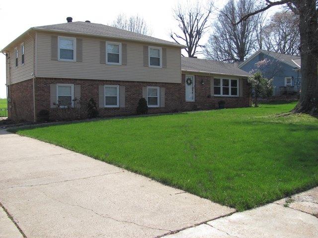 House for sale in Mayfield, Kentucky