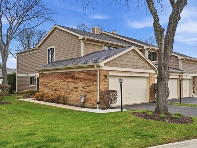 Townhouse for sale in Libertyville, Illinois