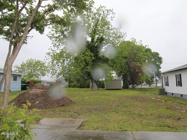 Land for sale in Morehead City, North Carolina