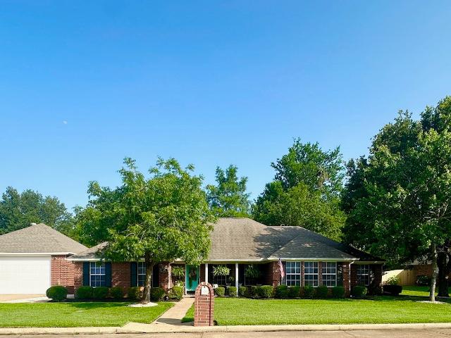 House for sale in Crockett, Texas