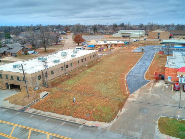 Commercial for sale in Yukon, Oklahoma
