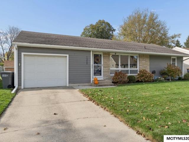 House for sale in Mason City, Cerro Gordo County