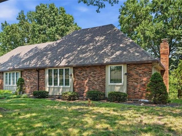 House for sale in Blue Springs, Missouri