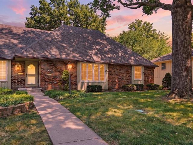 House for sale in Blue Springs, Missouri