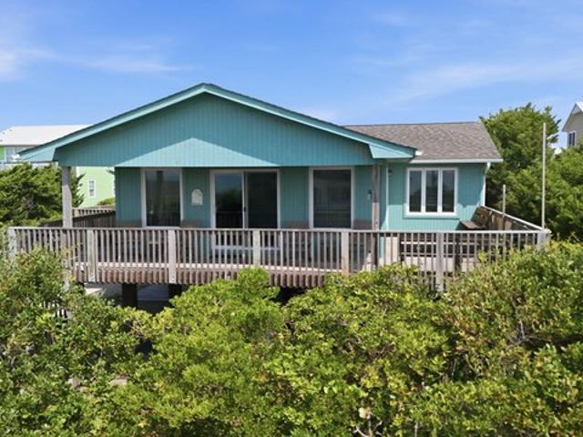 House for sale in Emerald Isle, North Carolina