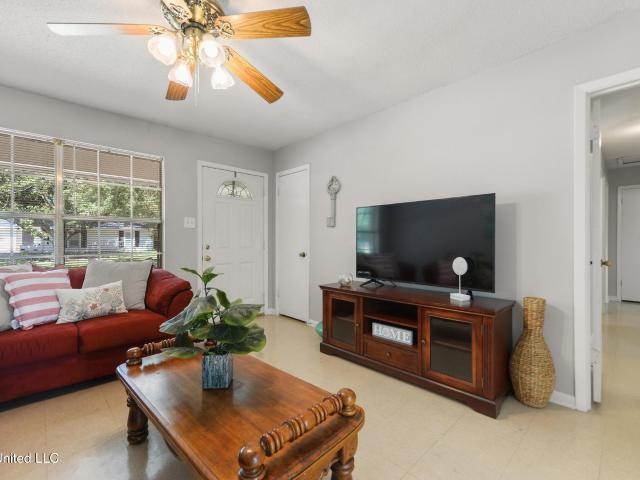 House for sale in Ocean Springs, Mississippi