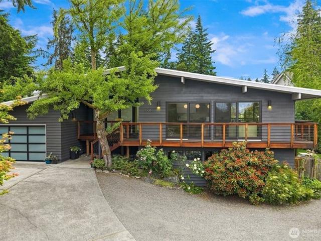 House for sale in Bellevue, Washington