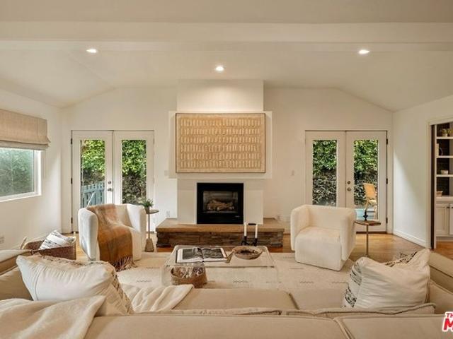 House for sale in Canoga Park, California
