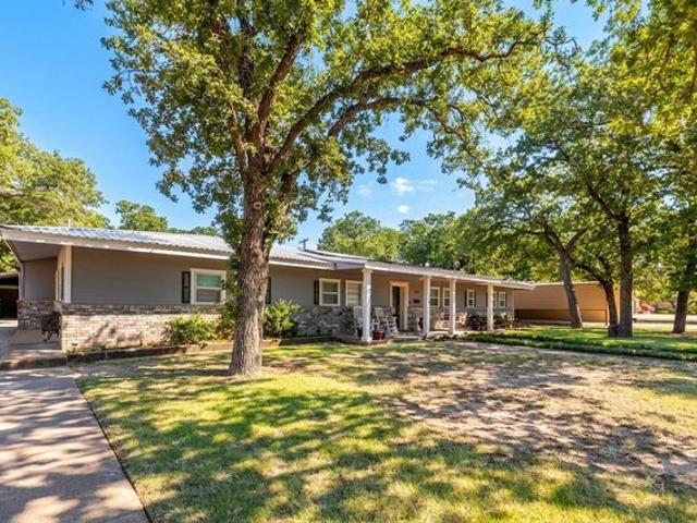 House for sale in Cisco, Texas