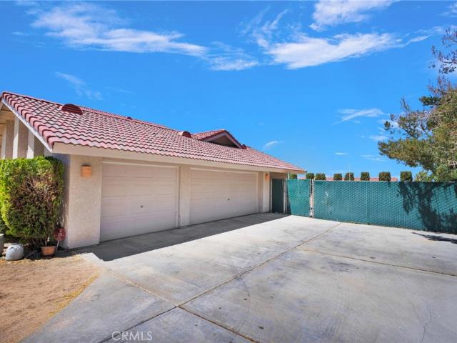 House for sale in Apple Valley, California