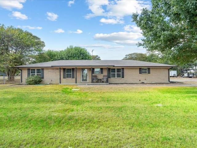 House for sale in Navarro, Texas