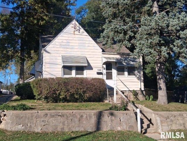 House for sale in Peoria, Peoria County