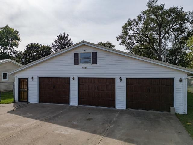 House for sale in Camanche, Clinton County