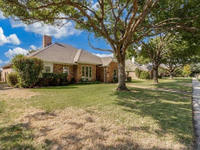 House for sale in Prestondale, Plano