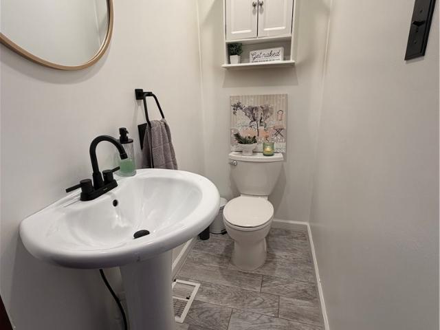 House for sale in Burgettstown, Pennsylvania