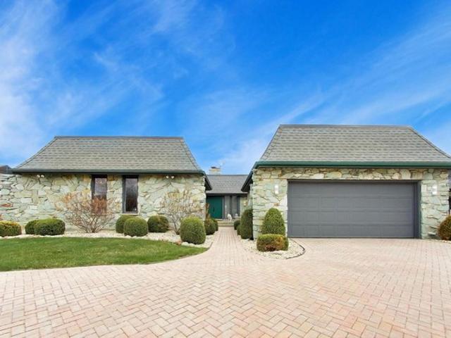 House for sale in Deerfield, Illinois