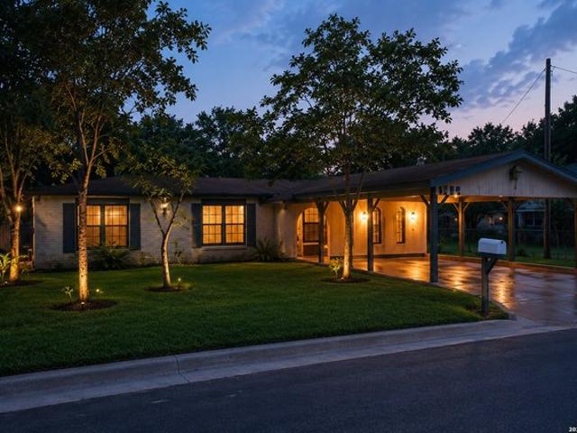 Townhouse for rent in Bee, Texas