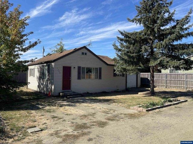 House for sale in Oregonia