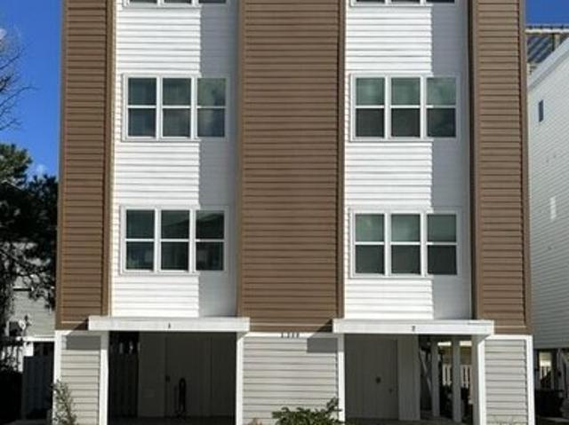 Townhouse for sale in Carolina Beach, North Carolina