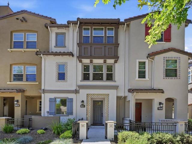 Townhouse for sale in Mountain View, California