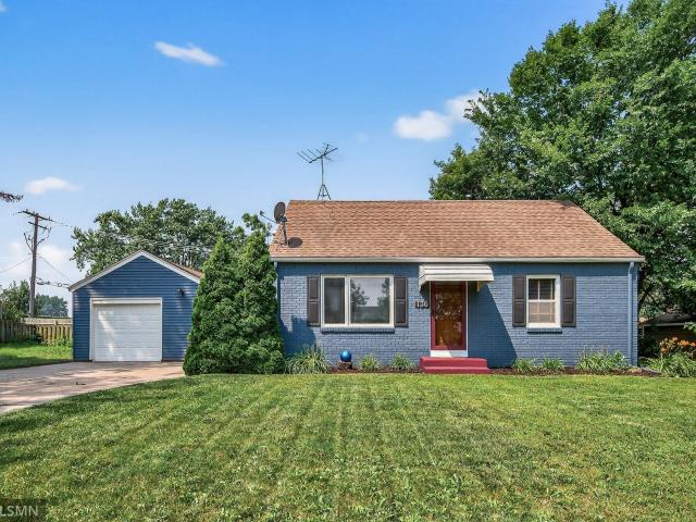 House for sale in Hopkins