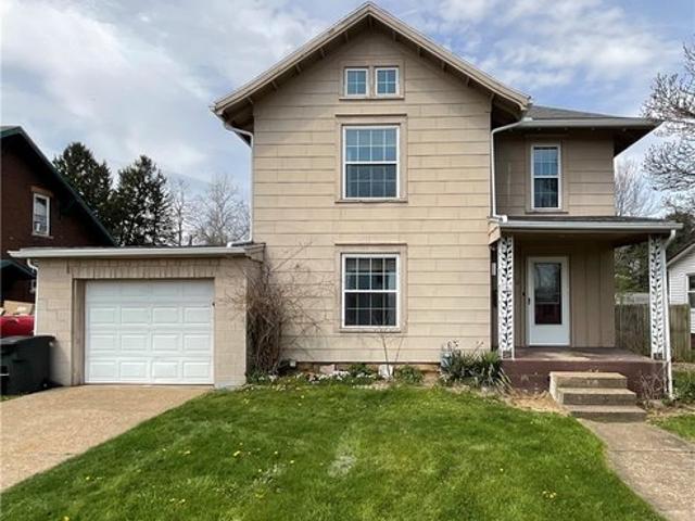 House for sale in Newcomerstown, Ohio