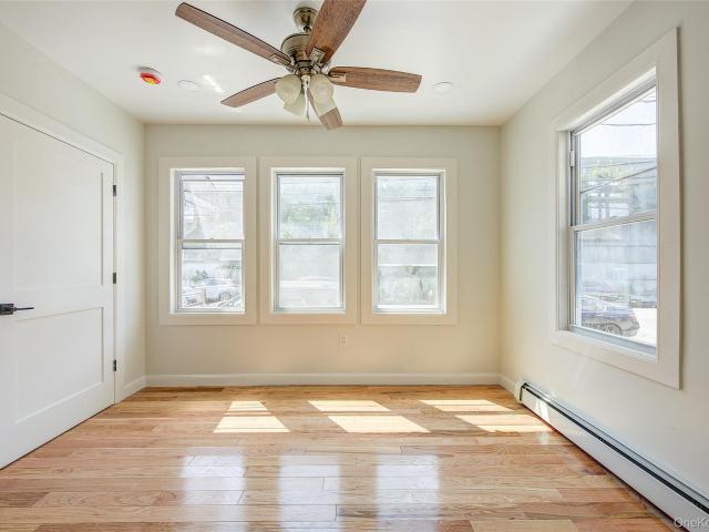 House for sale in Queens, Arverne