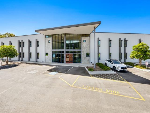 Office for rent in Toombul, Queensland