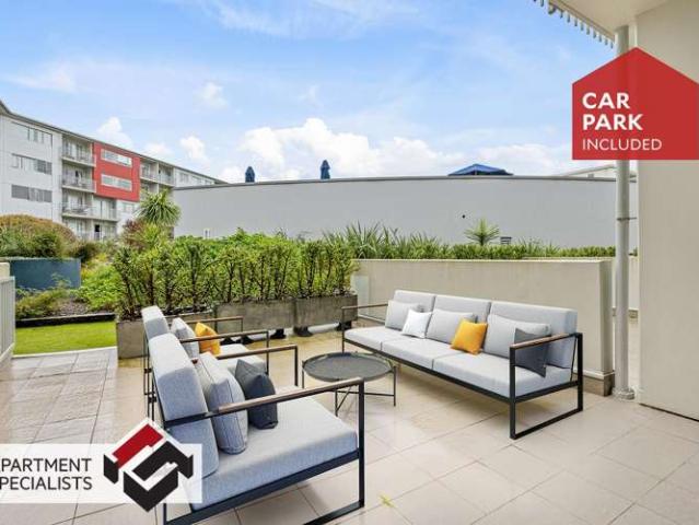 Apartment for sale in Takapuna, Oroua County