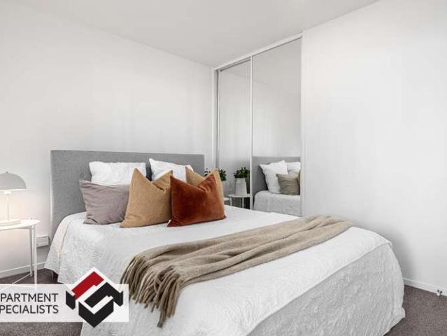 Apartment for sale in Takapuna, Oroua County