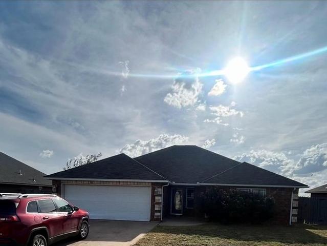 House for sale in Geronimo, Oklahoma