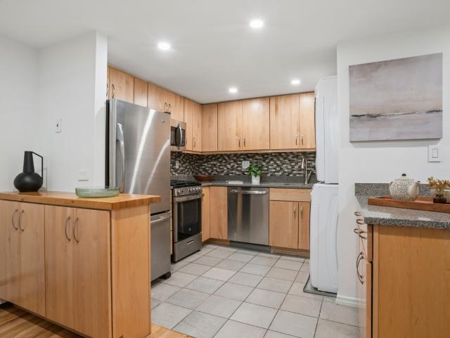 Condo for sale in Arverne, New York