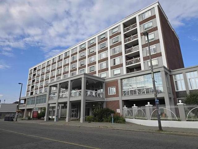 Condo for sale in Thunder Bay, Ontario