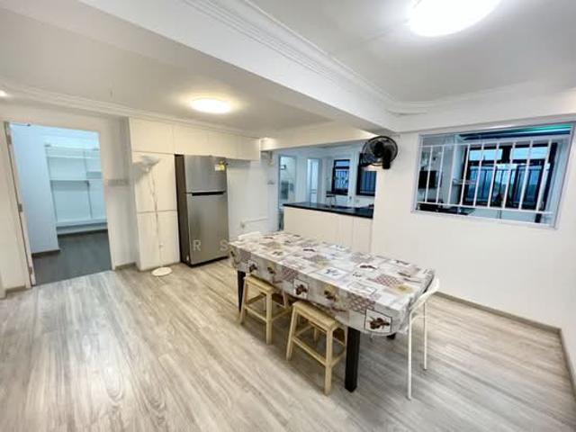 Apartment for rent in Telok Blangah