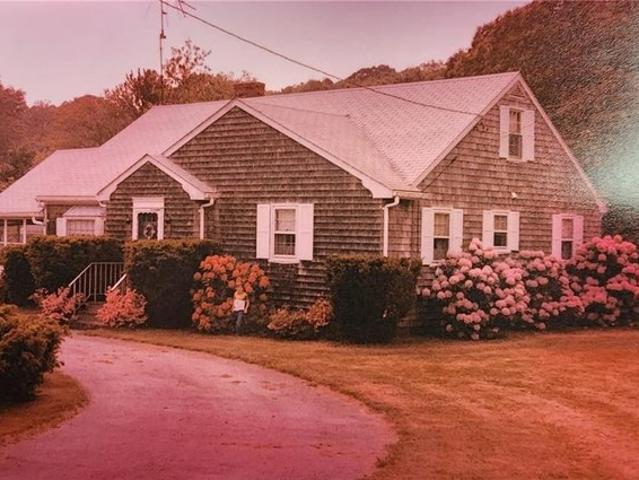 House for sale in Tiverton, Rhode Island