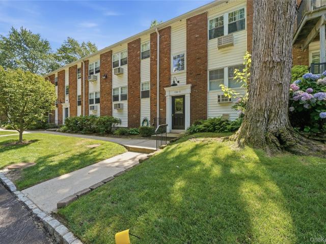Property for sale in Smithtown, New York