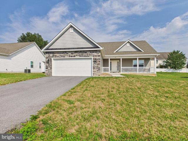 House for sale in Bunker Hill, West Virginia