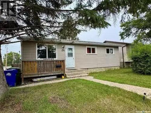 House for sale in Prince Albert, Saskatchewan