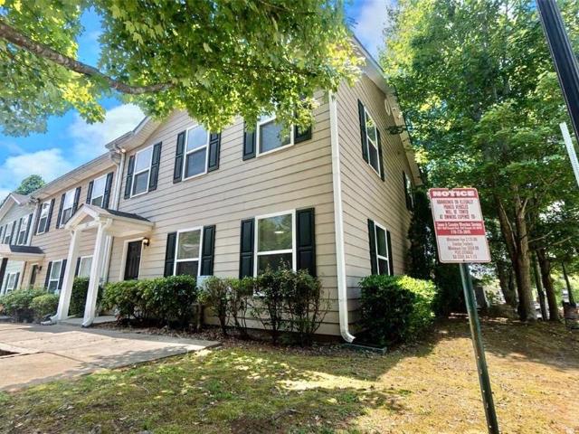 Townhouse for sale in Canton