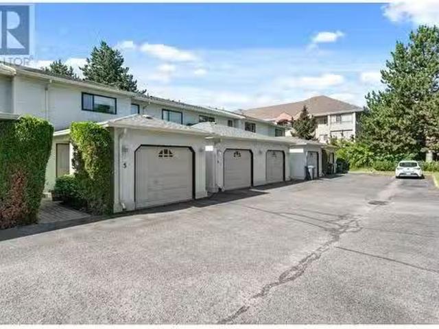 Condo for sale in Winfield, British Columbia