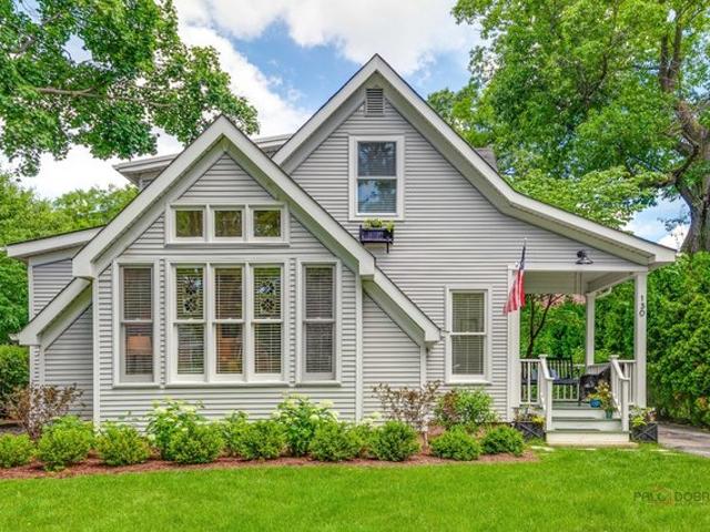 House for sale in Lake Bluff, Illinois