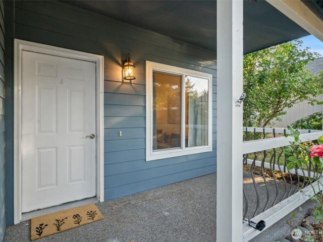 House for sale in Allyn, Washington