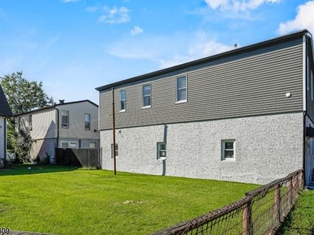 House for sale in Lodi, New Jersey