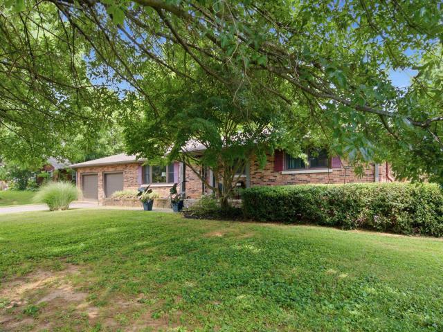 House for sale in Versailles, Kentucky