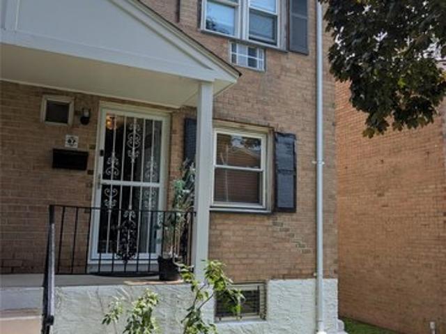 Condo for sale in Glenwood, New York
