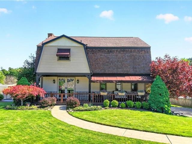 House for sale in Elizabeth, Pennsylvania