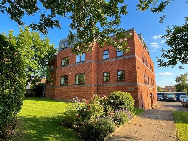Apartment for rent in Whaddon, Golden Valley